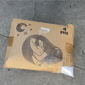 Bed pillow set of 4 New